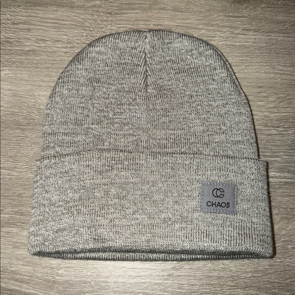NWOT CHAOS Knit Acrylic Beanie Gray Logo Tag - Picture 2 of 4